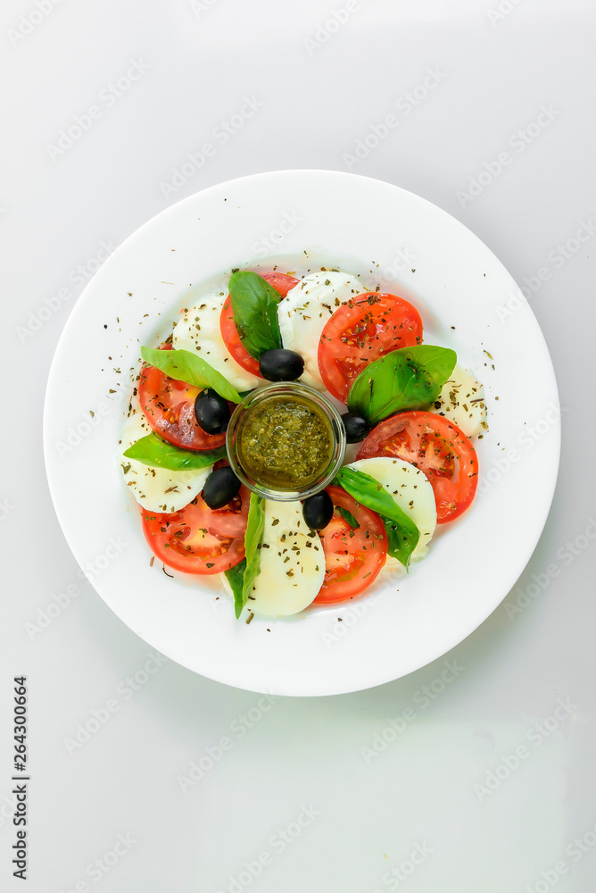 Assorted vegetables with mozzarella Assorted vegetables with mozzarella