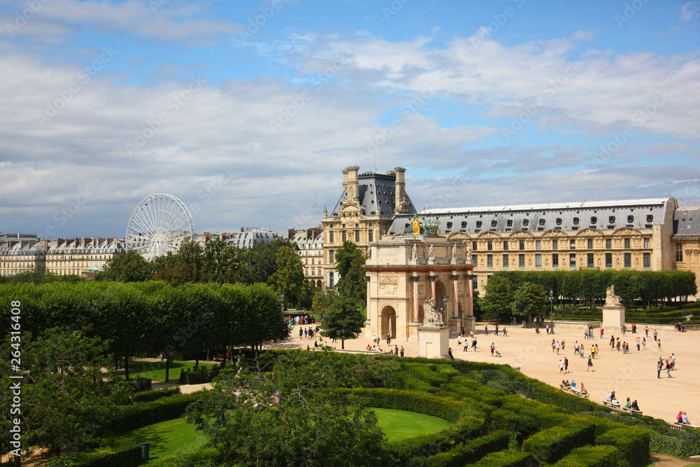 Paris-Impressionen, Louvre