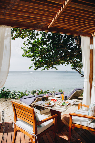 Breakfast by the beach