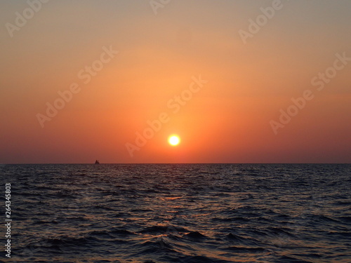 インド洋に沈む夕日 © nori
