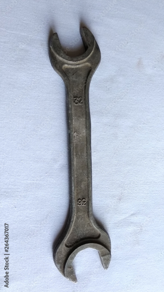 Double-ended wrenches Double-ended wrenches
