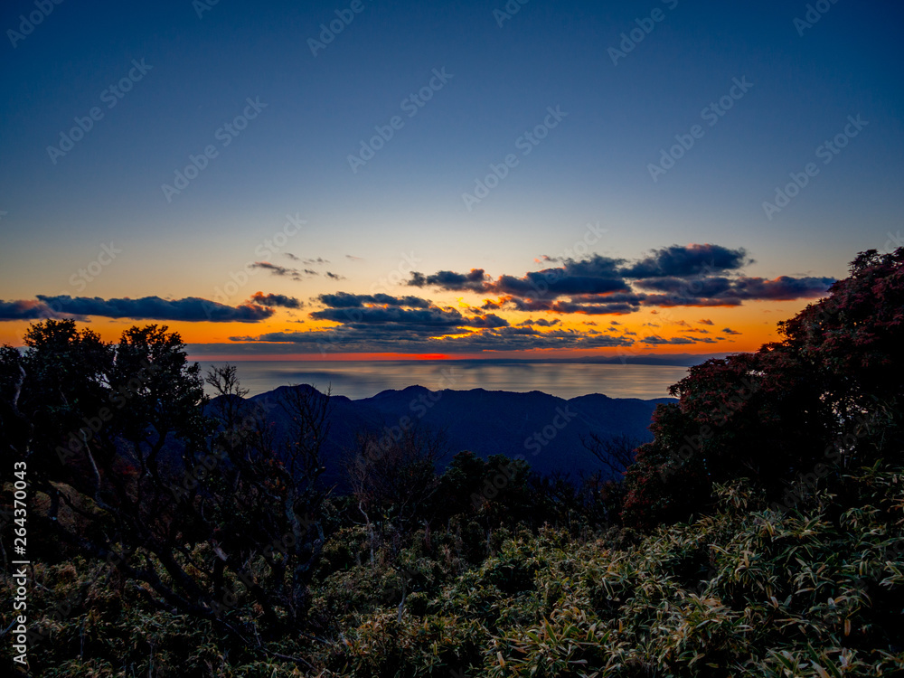 【静岡県伊豆半島】伊豆山稜線歩道からの夕景【秋】 【静岡県伊豆半島】伊豆山稜線歩道からの夕景【秋】