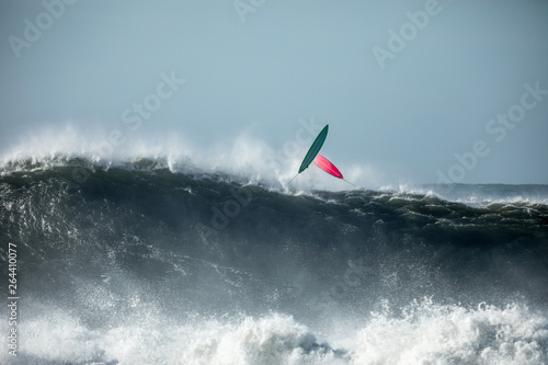 Surfboards in der Welle photo