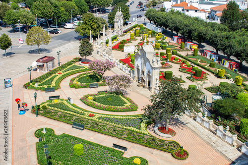 Canvas Print Aerial view over the Barcelos garden in daylight, Portugal