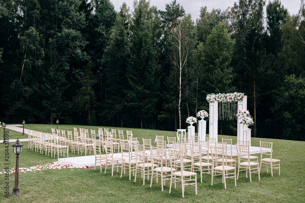 Wedding ceremony arch decor Wedding ceremony arch decor