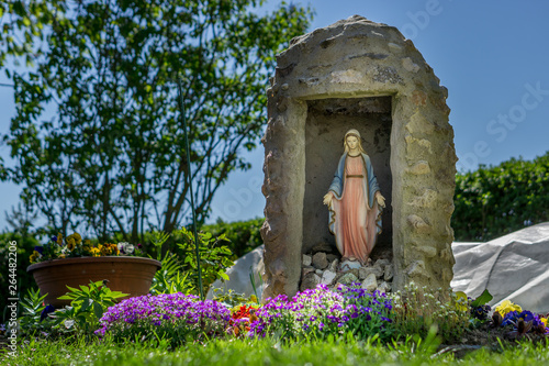 Selbstgebaute Madonnen Grotte photo