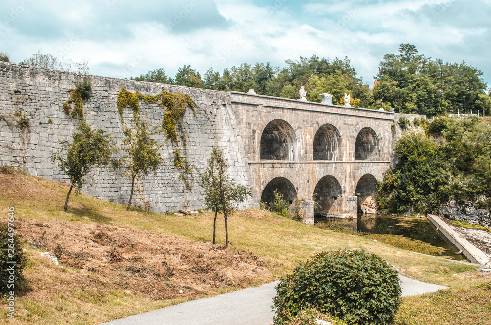 Old roman aqueduct by Tounj