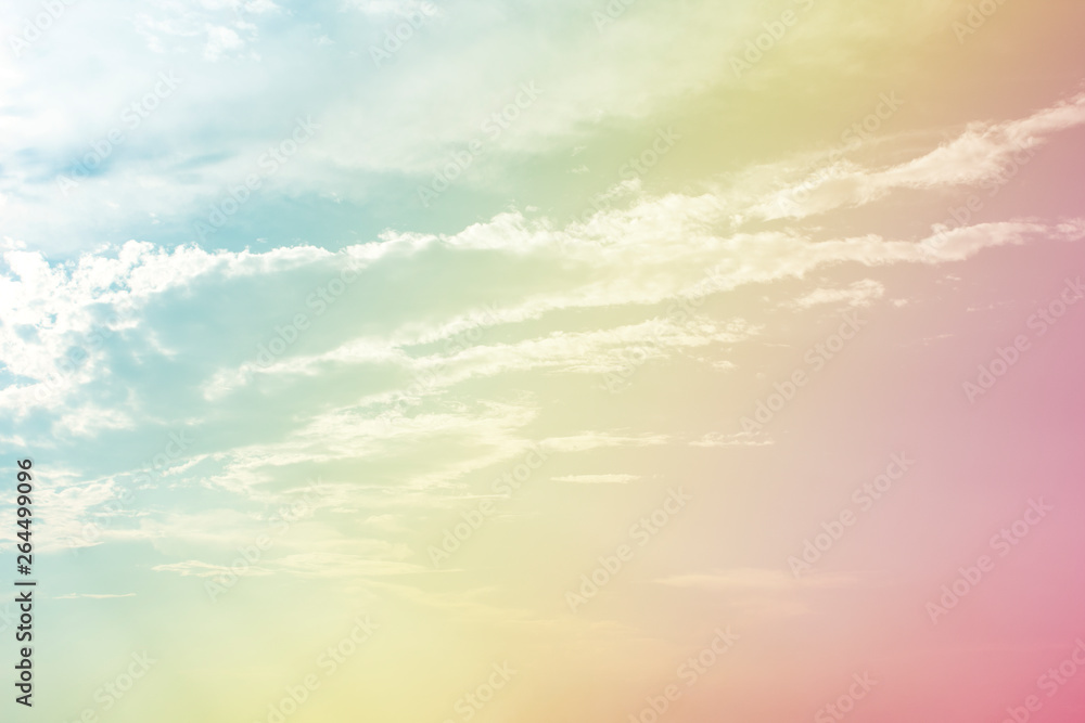 A soft fog cloud background whith a pastel colored orenge to blue gradient
