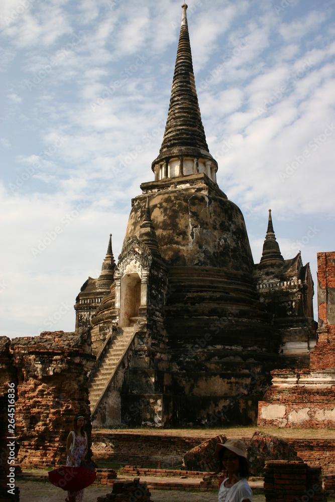 Fototapeta premium Treppe hoch zur Stupa