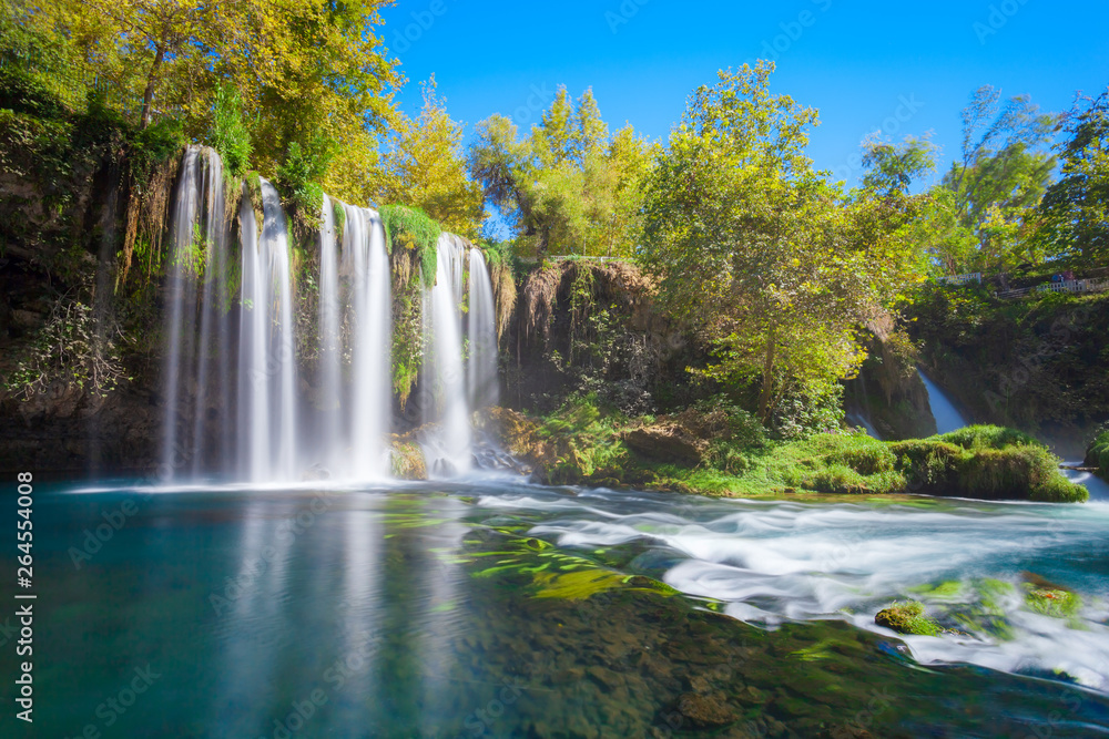 Obraz premium Park wodospadu Duden w Antalyi