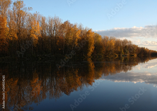 Herbst am Lech bei Meitingen © macrossphoto