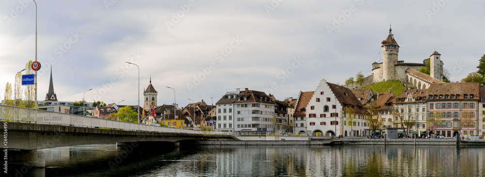 Φωτογραφία view of the city of Schaffhausen in northeastern Switzerland with the bridge acr