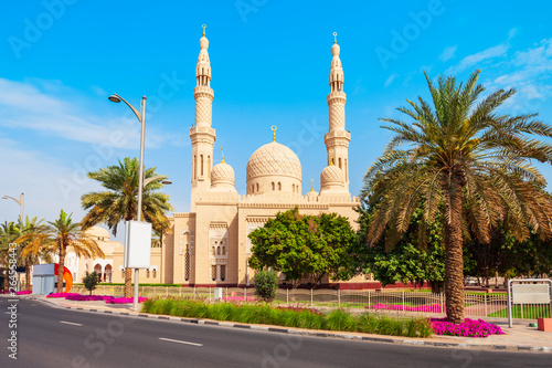 Jumeirah Mosque in Dubai, UAE photo