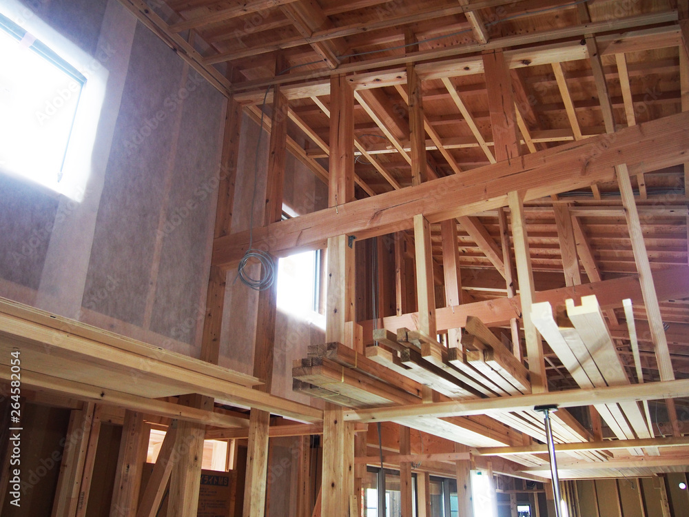 Obraz premium 建設途中の木造建築物