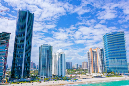 Miami Beach waterfront luxury apartments © Venu