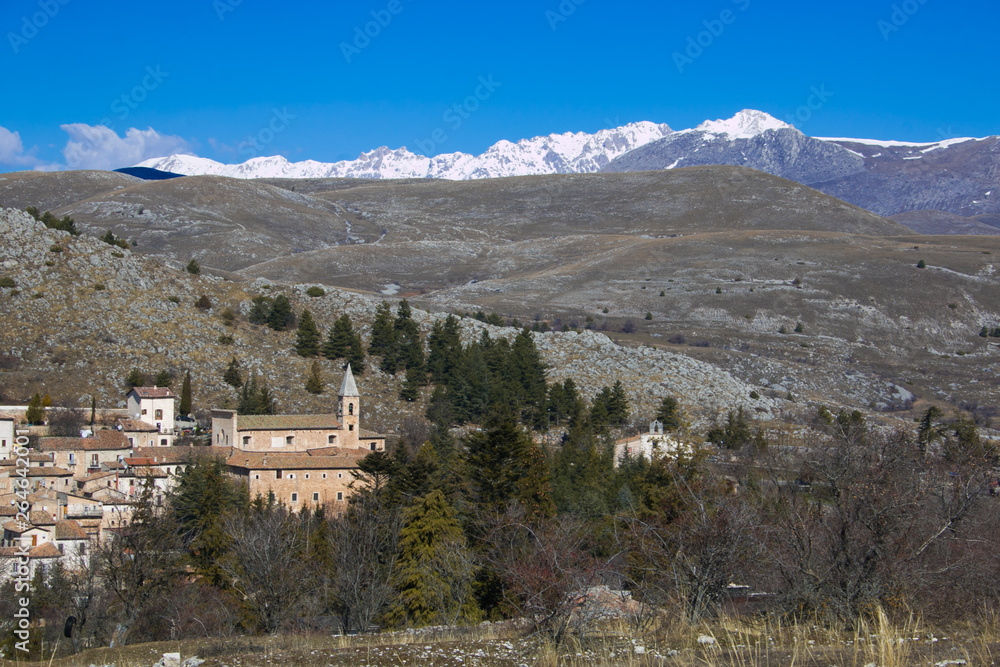 Antico villaggio di Calascio in Abruzzo