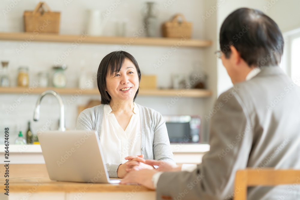 シニアミドル 営業 シニアミドル 営業