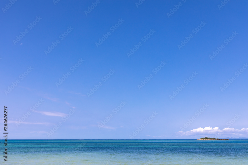 沖縄の海と空 背景素材