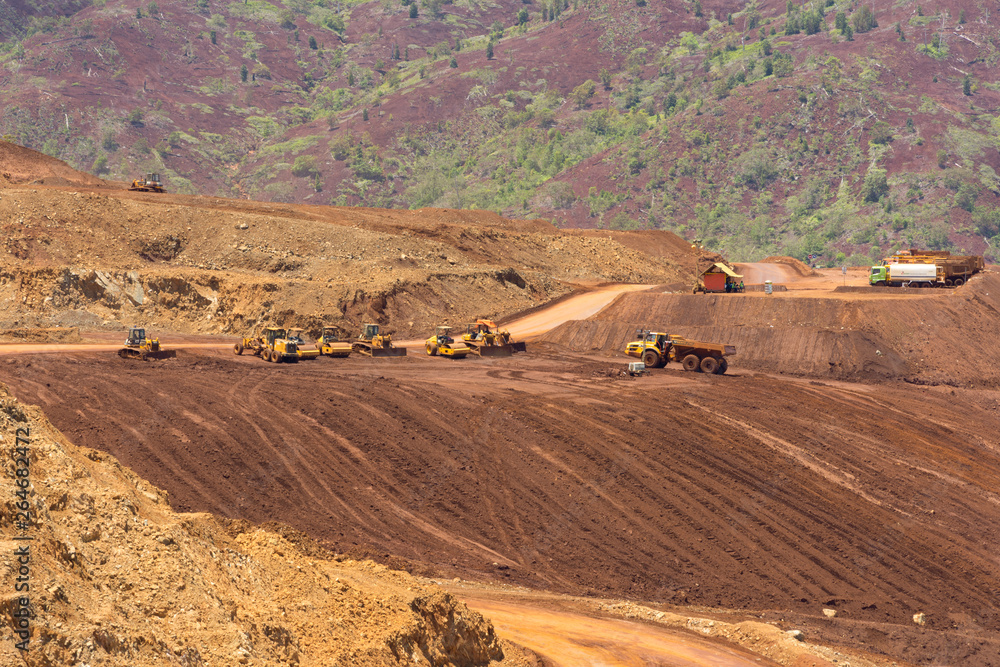 Construction machinery mining ore in the mine Construction machinery mining ore in the mine