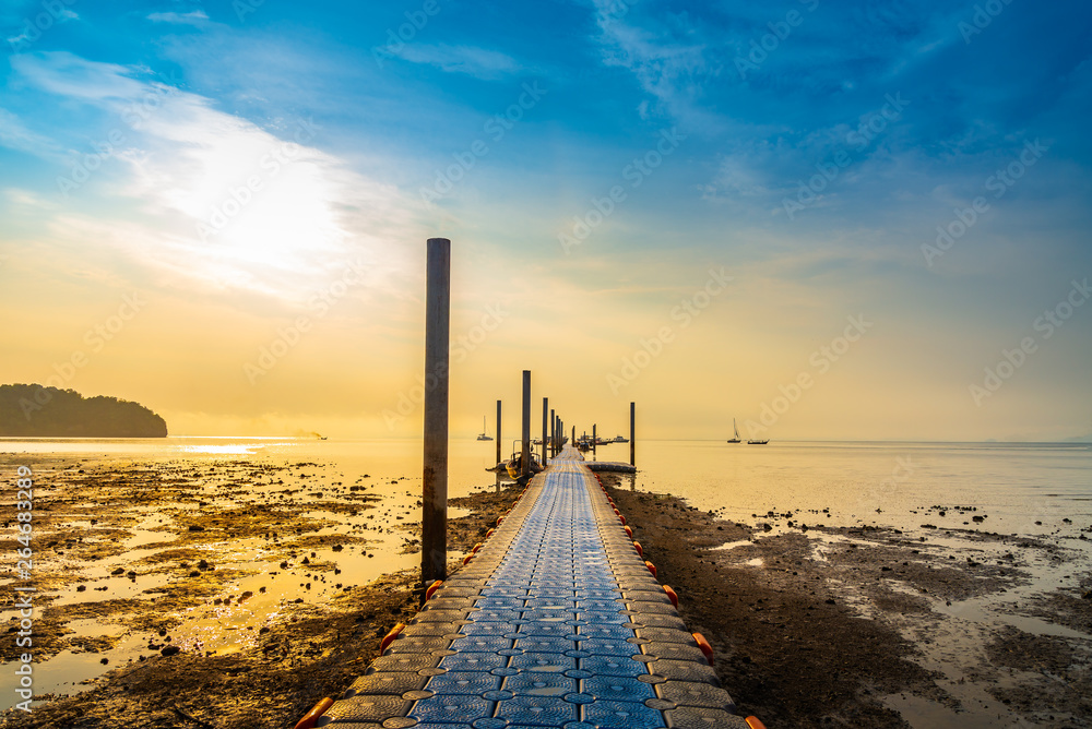 Morning sunrise at the pier Railay Bay, railay Beach railay Amphur Muang, Krabi Thailand is located in the zone of the National Park, the Nopparat Thara Beach,1 apr 2018