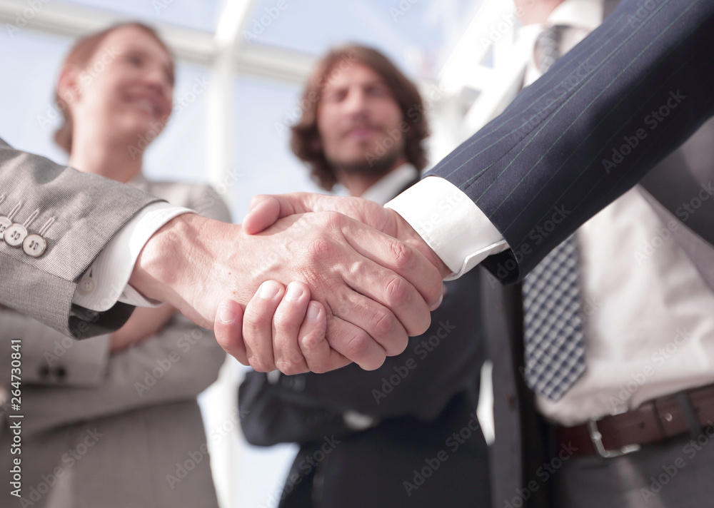 welcome and handshake business people welcome and handshake business people