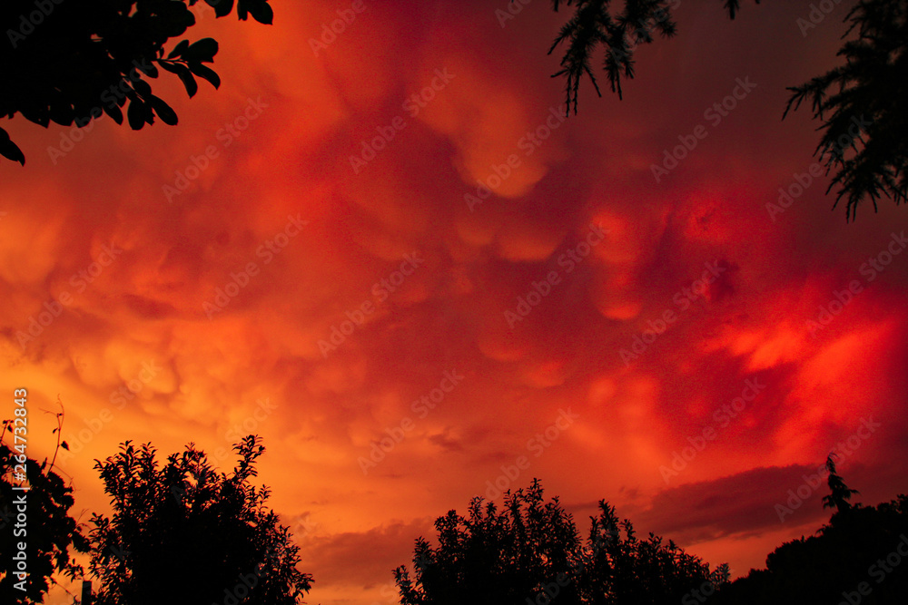 Obraz premium Mammatus Wolkeb