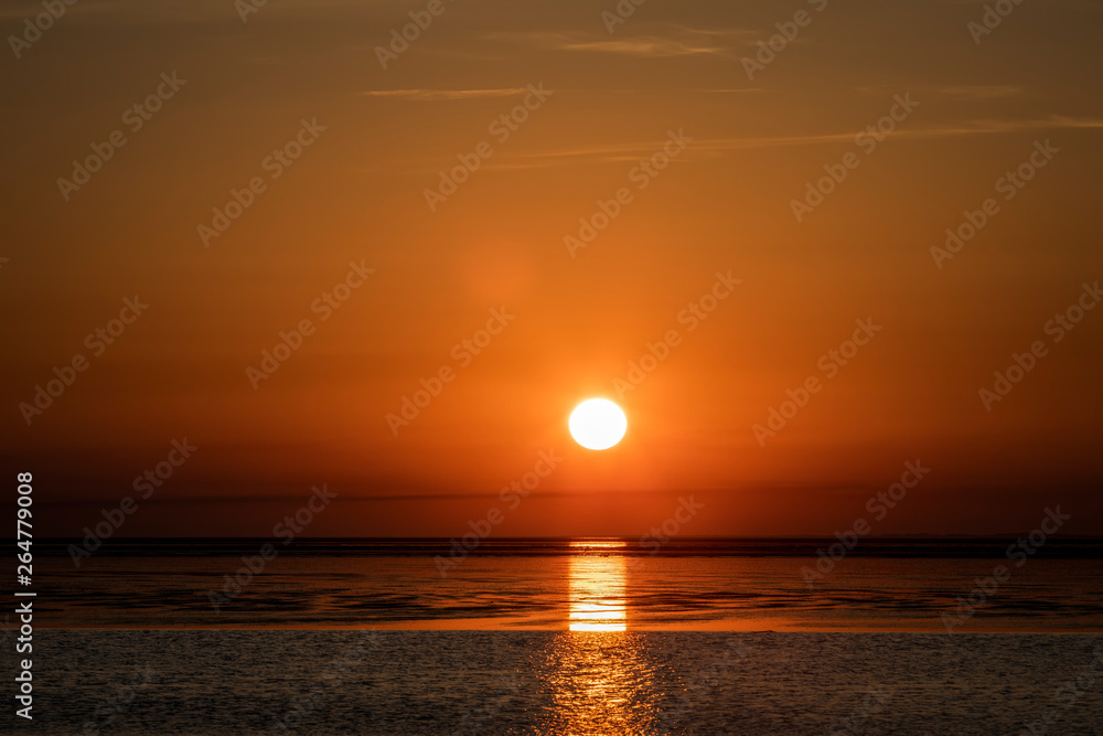 Sonnenuntergang mit Blick auf Norderney Sonnenuntergang mit Blick auf Norderney