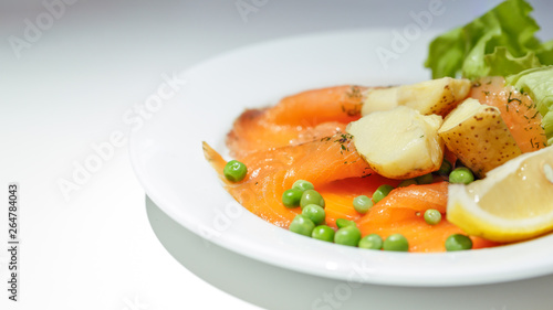 salmon gravlax
