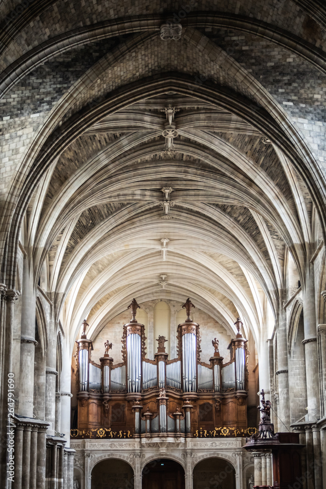 The organ of Saint Andre cathedral The organ of Saint Andre cathedral