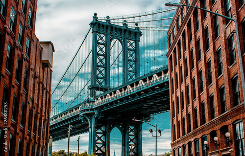 Manhattan bridge from Washington street, New York, NYC, New York City, USA © Mara