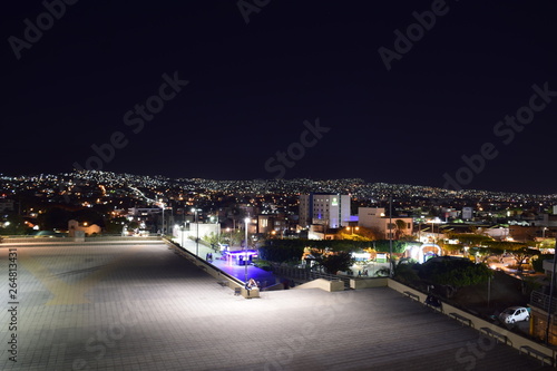 Tuxtla gutierrez chiapas de noche photo