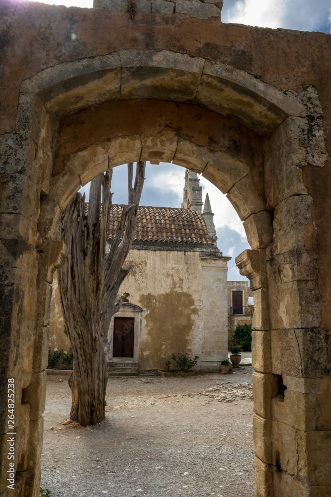 arkadi arkadi