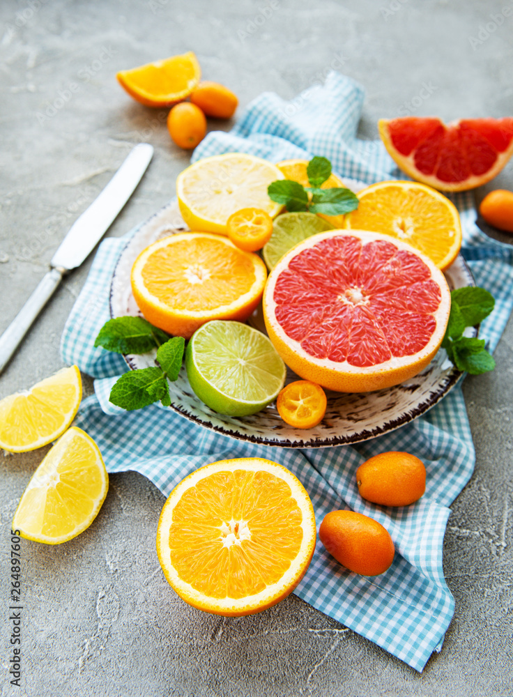 Fresh citrus fruits