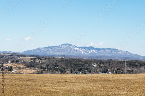 Paysage Mont-Orford, Estrie Cantons de l'Est, Québec Canada