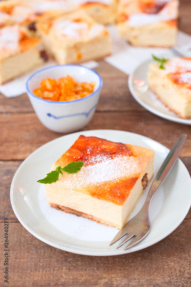 Käsekuchen mit Mürbeteig Käsekuchen mit Mürbeteig