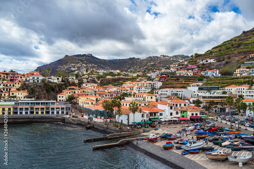 Blick auf Camara de Lobos auf der Insel Madeira, Portugal © Rico Ködder