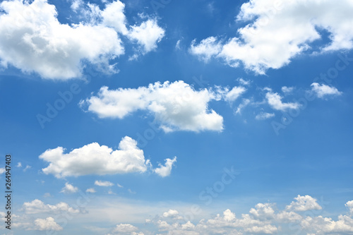 White clouds and beautiful sky In the summer holidays