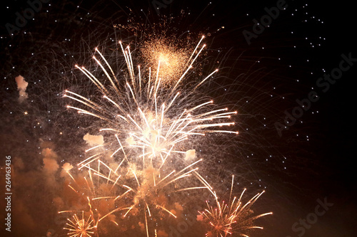 Silvester Feuerwerk Raketen am Neujahr