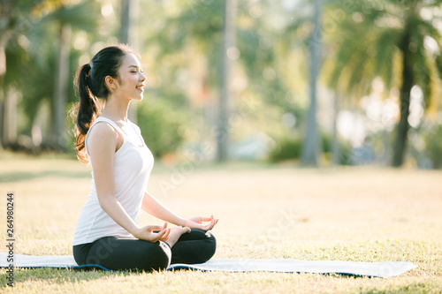 Woman Yoga - relax in nature