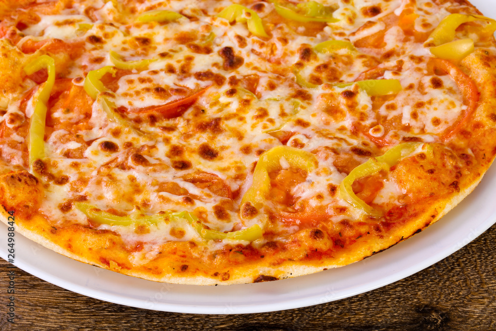 Pizza with bell pepper