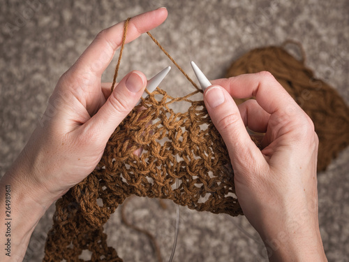 Obraz na płótnie knitting pattern - brown colors