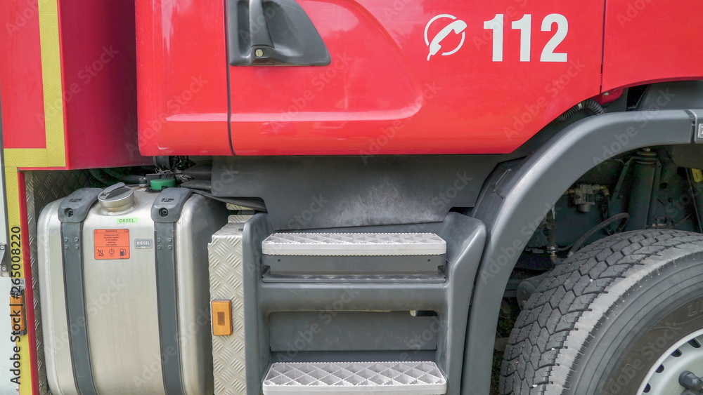 19505_The_metal_small_stairs_on_the_side_of_the_firetruck.jpg 19505_The_metal_small_stairs_on_the_side_of_the_firetruck.jpg
