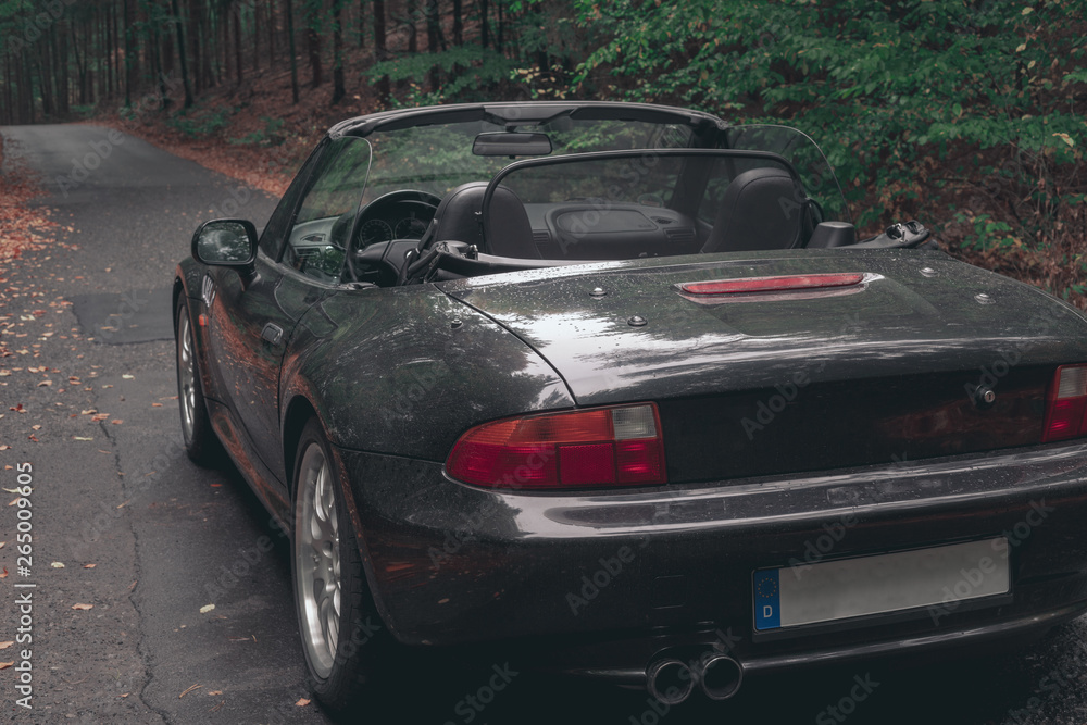 Naklejka premium rückseite eines Cabrios