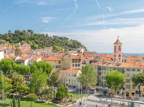 vue sur le vieux Nice et la mer