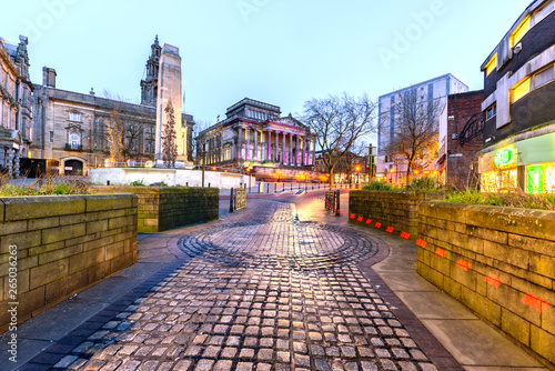 Fotografie, Obraz A walkway to Harris Museum and The Sessions House in Preston - England