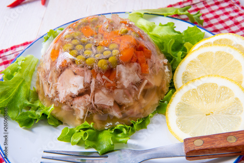 Obraz na płótnie tasty aspic  with pork knuckle and pork legs