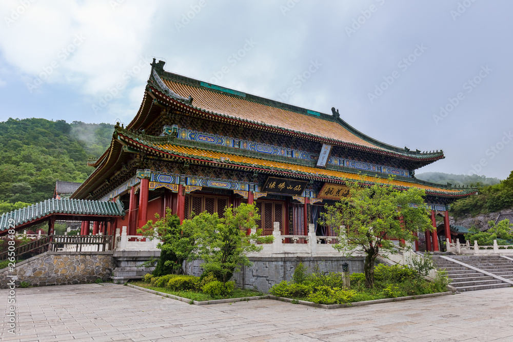 Buddhist temple at Tianmenshan nature park - Zhangjiajie China Buddhist temple at Tianmenshan nature park - Zhangjiajie China