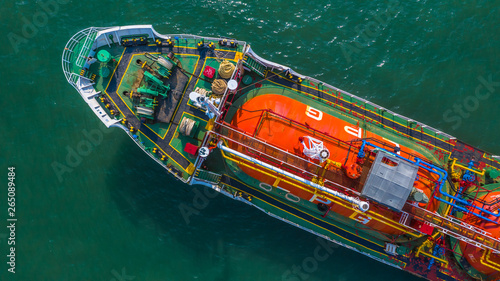 Aerial view oil and gas chemical tanker in open sea, Refinery Industry cargo ship. © Kalyakan