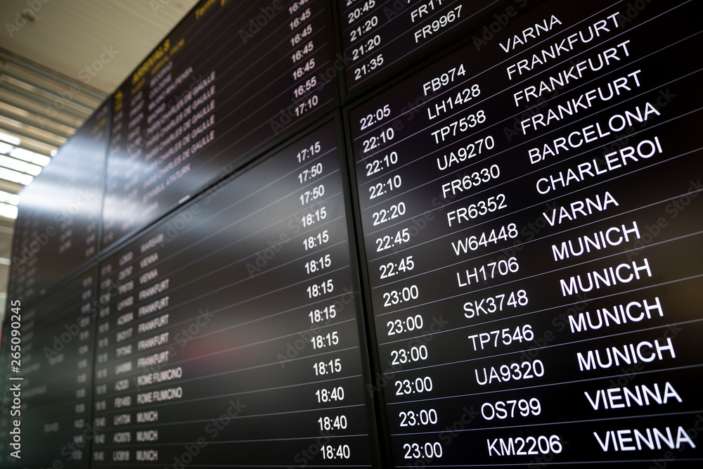 Fototapeta premium Boarding time monitor screens