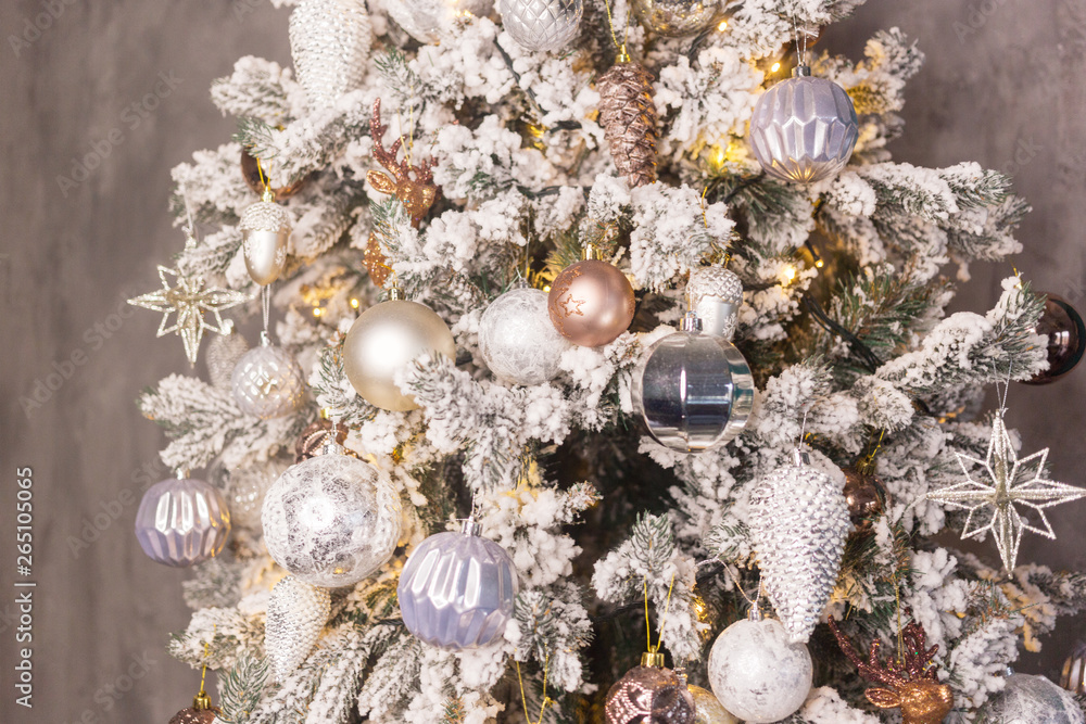Fototapeta premium decorated Christmas tree, beautiful lights